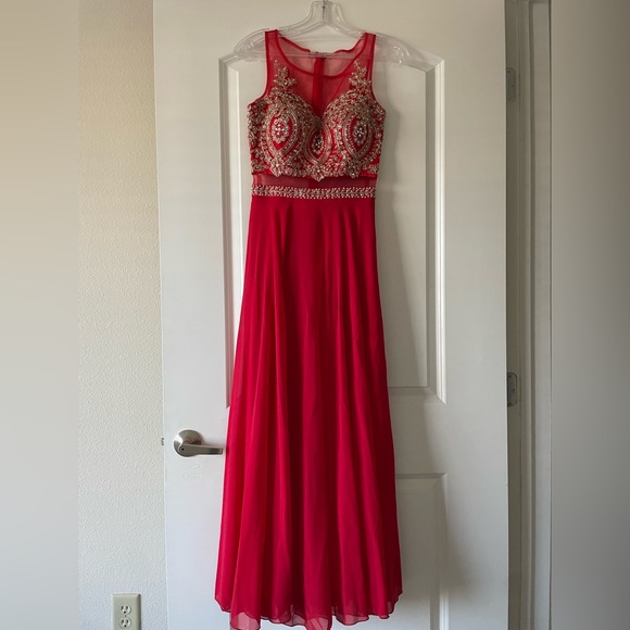 Red prom dress - Picture 1 of 4